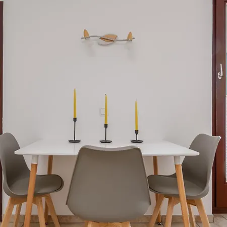 Gemuetliches 2zi App 4p 200m Z Ostsee Inkl Parkplatz Appartement