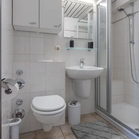 Gemütliches 2zi App 4p 200m Z Ostsee Inkl Parkplatz *